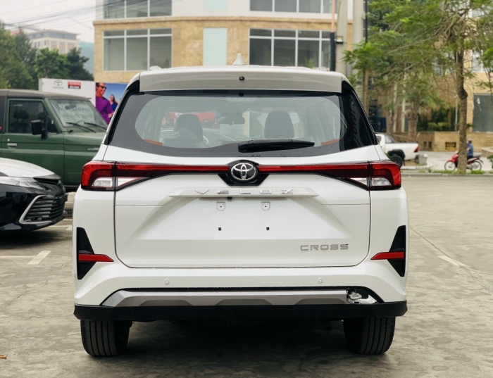 Đại chiến Mitsubishi Xpander, Toyota Veloz Cross giảm gi&aacute; lăn b&aacute;nh giữa th&aacute;ng 3/2026 cực kỳ hấp dẫn ảnh 4