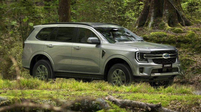 Gi&aacute; lăn b&aacute;nh Ford Everest cuối th&aacute;ng 3/2026 duy tr&igrave; ở mức cạnh tranh, quyết &lsquo;đ&egrave; bẹp&rsquo; Toyota Fortuner ảnh 4
