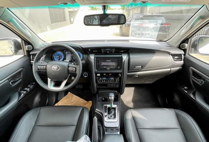 Gi&aacute; lăn b&aacute;nh Toyota Fortuner giữa th&aacute;ng 3/2026 ở mức rẻ hiếm thấy, &lsquo;hạ gục&rsquo; Ford Everest v&agrave; Santa Fe ảnh 5