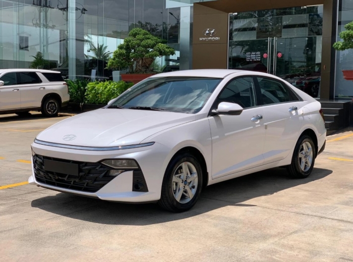 Hyundai Accent giảm gi&aacute; lăn b&aacute;nh &lsquo;rẻ như b&egrave;o&rsquo; giữa th&aacute;ng 3/2026, khắc chế Toyota Vios v&agrave; Honda City ảnh 1