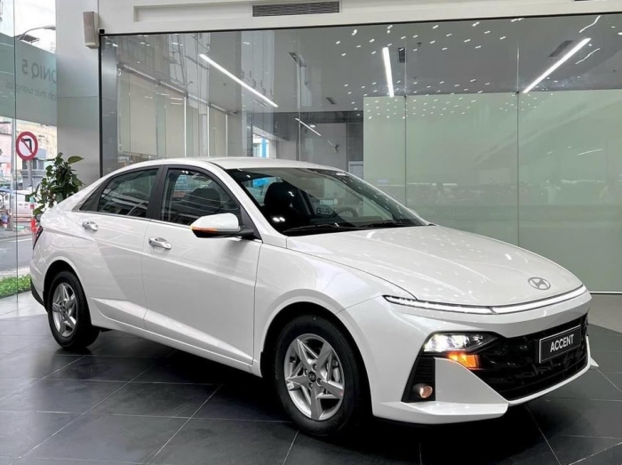 Hyundai Accent giảm gi&aacute; lăn b&aacute;nh &lsquo;rẻ như b&egrave;o&rsquo; giữa th&aacute;ng 3/2026, khắc chế Toyota Vios v&agrave; Honda City ảnh 2