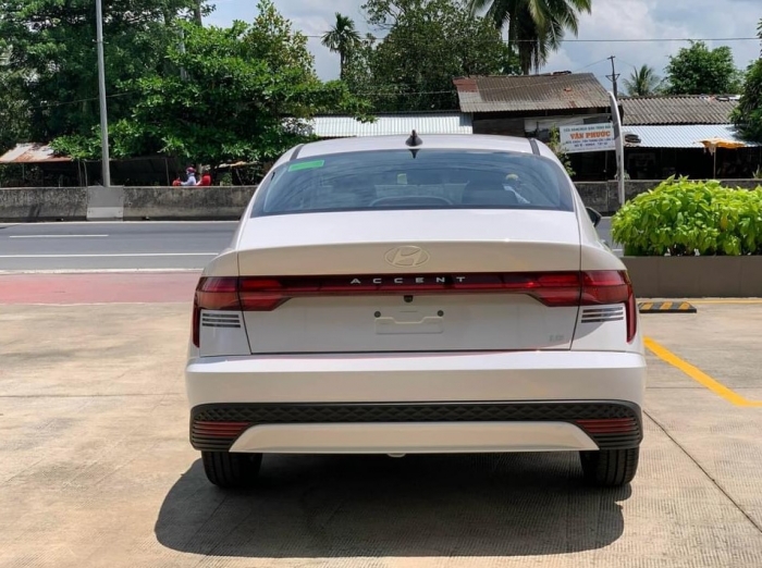 Hyundai Accent giảm gi&aacute; lăn b&aacute;nh &lsquo;rẻ như b&egrave;o&rsquo; giữa th&aacute;ng 3/2026, khắc chế Toyota Vios v&agrave; Honda City ảnh 4