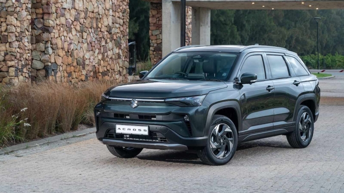 Tin xe hot 21/3: Suzuki ra mắt &lsquo;cơn &aacute;c mộng&rsquo; của Honda CR-V v&agrave; Mazda CX-5, gi&aacute; chỉ 548 triệu đồng ảnh 1