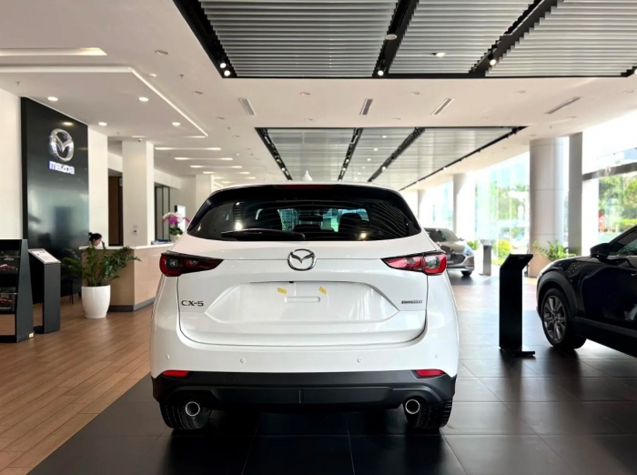 Gi&aacute; lăn b&aacute;nh Mazda CX-5 mới nhất cuối th&aacute;ng 3/2026 rẻ &aacute;t v&iacute;a Honda CR-V, &lsquo;đ&egrave; bẹp&rsquo; cả ph&acirc;n kh&uacute;c cỡ C ảnh 4