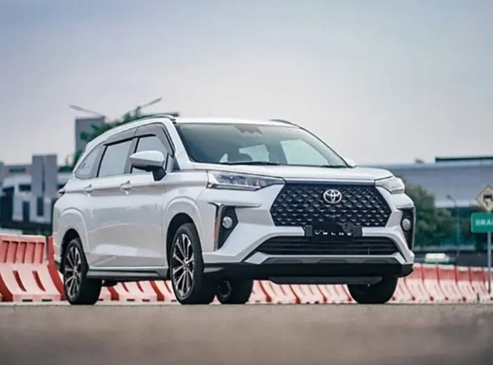Gi&aacute; lăn b&aacute;nh Toyota Veloz Cross cuối th&aacute;ng 3/2026 ở mức cực rẻ, đe dọa &lsquo;&aacute;p đảo&rsquo; Mitsubishi Xpander ảnh 4