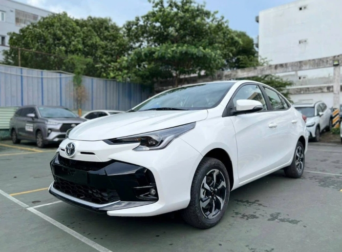 Gi&aacute; lăn b&aacute;nh Toyota Vios cuối th&aacute;ng 3/2026 lao dốc &lsquo;mất phanh&rsquo;, &aacute;t v&iacute;a Honda City v&agrave; Hyundai Accent ảnh 1