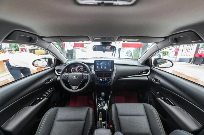 Gi&aacute; lăn b&aacute;nh Toyota Vios cuối th&aacute;ng 3/2026 lao dốc &lsquo;mất phanh&rsquo;, &aacute;t v&iacute;a Honda City v&agrave; Hyundai Accent ảnh 4