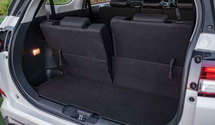 Gi&aacute; lăn b&aacute;nh Toyota Veloz Cross giảm &lsquo;kh&ocirc;ng phanh&rsquo; đầu th&aacute;ng 4/2026, &lsquo;khắc chế&rsquo; Mitsubishi Xpander ảnh 5