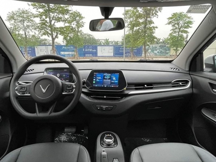 Gi&aacute; lăn b&aacute;nh VinFast VF 5 đầu th&aacute;ng 4/2026: Rẻ so với trang bị, l&agrave; &lsquo;cứu c&aacute;nh&rsquo; khi gi&aacute; xăng dầu cao ảnh 5