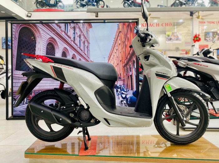 Gi&aacute; xăng dầu ng&agrave;y 11/4: Honda Vision chỉ đứng thứ 3 trong top xe ga gi&uacute;p kh&aacute;ch Việt tiết kiệm nhất ảnh 3