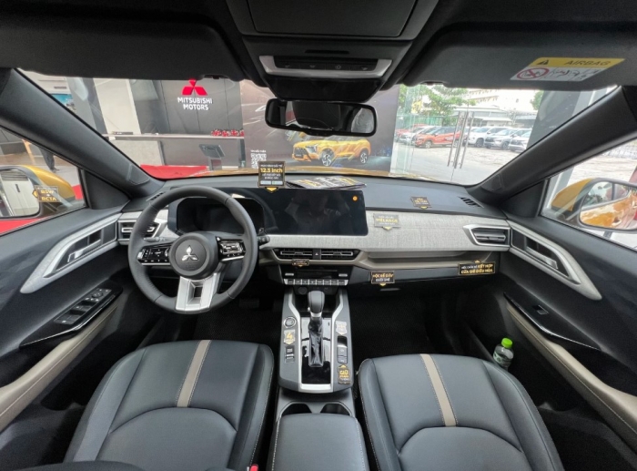 Đại chiến Toyota Yaris Cross, Mitsubishi Xforce giảm gi&aacute; lăn b&aacute;nh cuối th&aacute;ng 3/2026 rẻ &lsquo;thủng đ&aacute;y&rsquo; ảnh 5