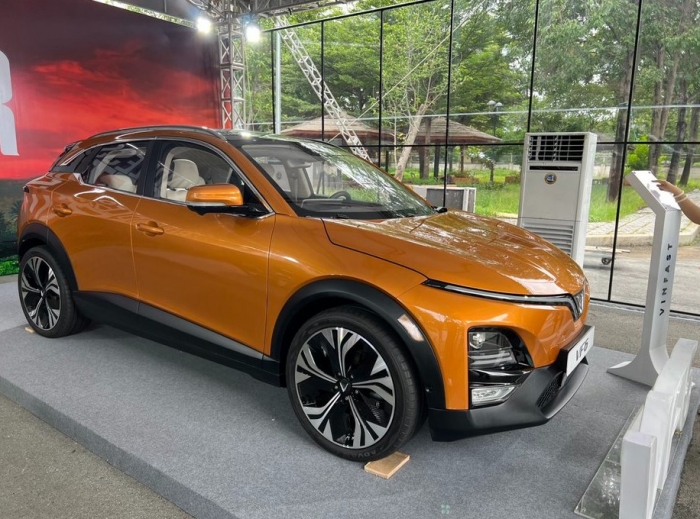 Gi&aacute; xăng dầu cập nhật tối nay 25/4: RON 92 v&agrave; RON 95 &lsquo;rẻ cắt gốc&rsquo;, gi&aacute; lăn b&aacute;nh VinFast VF 6 cuối th&aacute;ng 4/2026 'về đ&aacute;y' ảnh 3