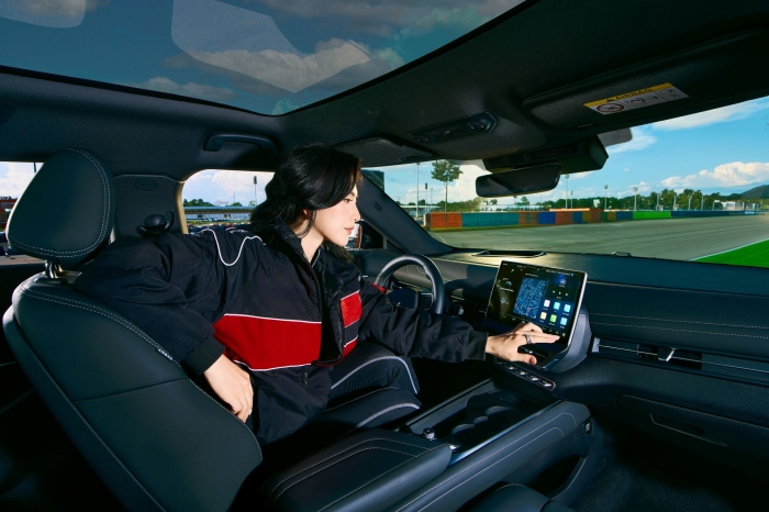 Gi&aacute; xăng dầu chiều nay 20/4: RON 95 &lsquo;mềm x&egrave;o&rsquo;, VinFast VF 7 cũng gi&uacute;p tiết kiệm lớn nhờ ưu đ&atilde;i khủng ảnh 2