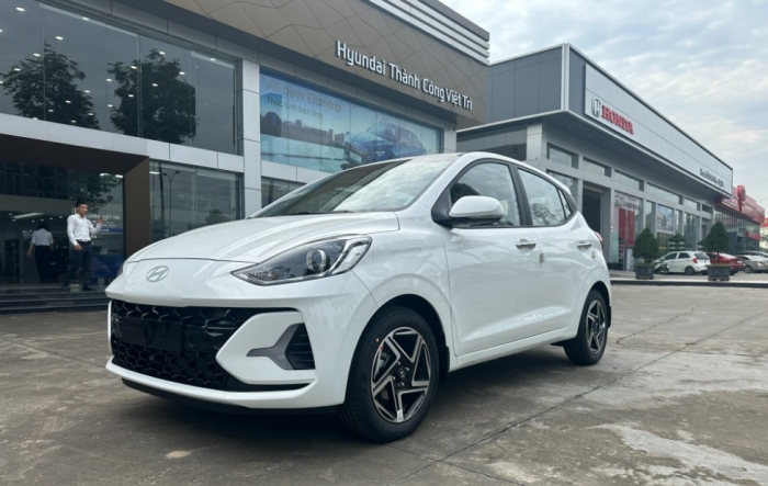 Gi&aacute; xăng dầu chiều nay 24/4: Dầu diesel &lsquo;thủng đ&aacute;y&rsquo;, xăng RON 92 v&agrave; RON 95 &lsquo;cắm đầu&rsquo;, bảng gi&aacute; &lsquo;đầy b&igrave;nh&rsquo; &ocirc; t&ocirc; Hyundai ảnh 2