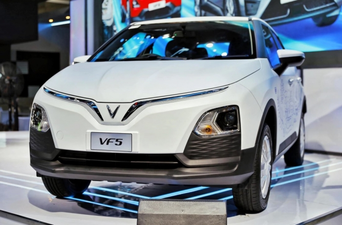 Gi&aacute; xăng dầu mới nhất trưa 20/4: RON 92 v&agrave; RON 95 &lsquo;rẻ như b&ugrave;n&rsquo;, gi&aacute; lăn b&aacute;nh VinFast VF 5 thế n&agrave;o? ảnh 4