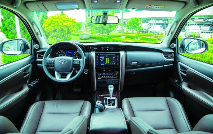 Quyết &lsquo;ăn thua đủ&rsquo; với Ford Everest, Toyota Fortuner hạ gi&aacute; lăn b&aacute;nh &lsquo;rẻ như cho&rsquo; cuối th&aacute;ng 4/2026 ảnh 5