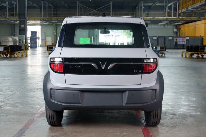 Gi&aacute; xăng dầu h&ocirc;m nay 28/4: Dầu diesel, xăng RON 92 v&agrave; RON 95 'đua' nhau giảm mạnh, gi&aacute; lăn b&aacute;nh VinFast VF 3 cực rẻ ảnh 5