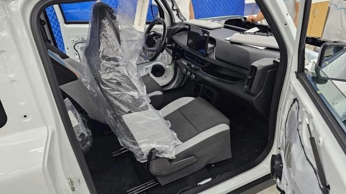 Gi&aacute; xăng dầu h&ocirc;m nay 28/4: Dầu diesel, xăng RON 92 v&agrave; RON 95 'đua' nhau giảm mạnh, gi&aacute; lăn b&aacute;nh VinFast VF 3 cực rẻ ảnh 6