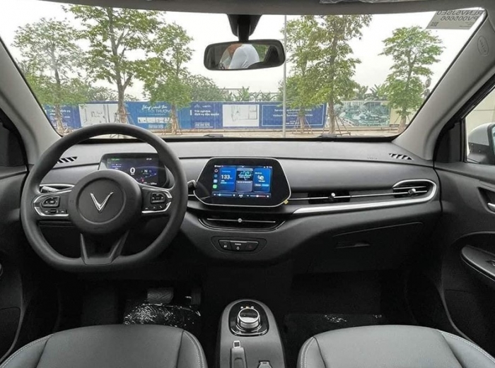 Gi&aacute; xăng dầu h&ocirc;m nay 29/4: Dầu diesel giảm &lsquo;sập s&agrave;n&rsquo;, xăng RON 92 v&agrave; RON 95 &lsquo;rẻ hết nấc&rsquo;, gi&aacute; lăn b&aacute;nh VinFast VF 5 mềm ảnh 6