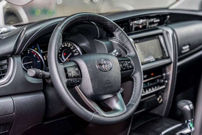 Gi&aacute; xăng dầu h&ocirc;m nay 3/5: Dầu diesel &lsquo;rẻ như b&egrave;o&rsquo;, xăng RON 92 v&agrave; RON 95 &lsquo;b&aacute;n như cho&rsquo;, gi&aacute; lăn b&aacute;nh Toyota Fortuner ảnh 6