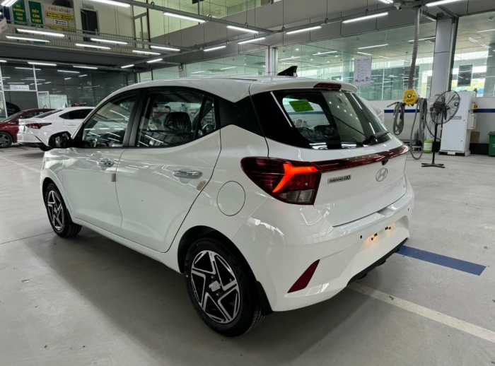 Gi&aacute; xăng dầu h&ocirc;m nay 4/5: Dầu diesel, xăng RON 92 v&agrave; RON 95 đồng loạt &lsquo;rẻ cắt gốc&rsquo;, gi&aacute; lăn b&aacute;nh Hyundai Grand i10 'mềm' ảnh 4