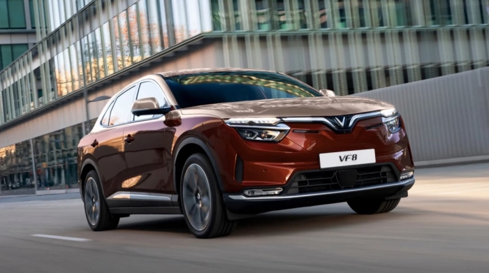 Gi&aacute; xăng dầu h&ocirc;m nay ng&agrave;y 7/5: Dầu diesel &lsquo;rẻ như nước&rsquo;, xăng RON 95 &lsquo;b&aacute;n như biếu&rsquo;, gi&aacute; lăn b&aacute;nh VinFast VF 8 cực hời ảnh 2