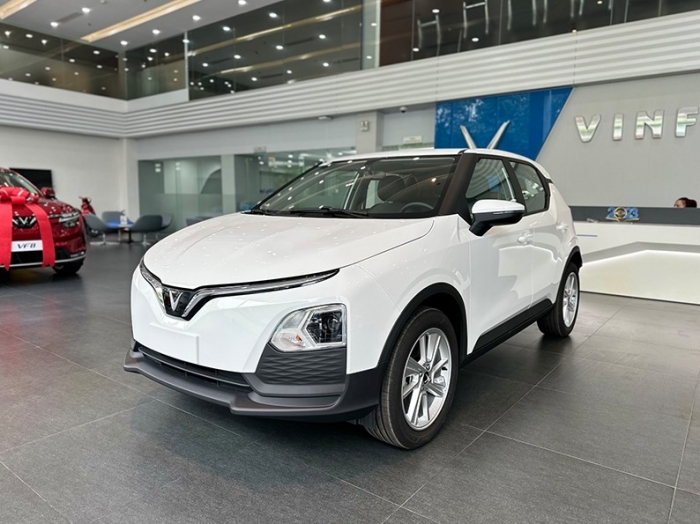 Gi&aacute; xăng dầu trưa nay ng&agrave;y 6/5: dầu diesel 'b&aacute;n như cho', xăng RON 92 v&agrave; RON 95 cực rẻ, gi&aacute; lăn b&aacute;nh VinFast VF 5 'mềm' ảnh 2