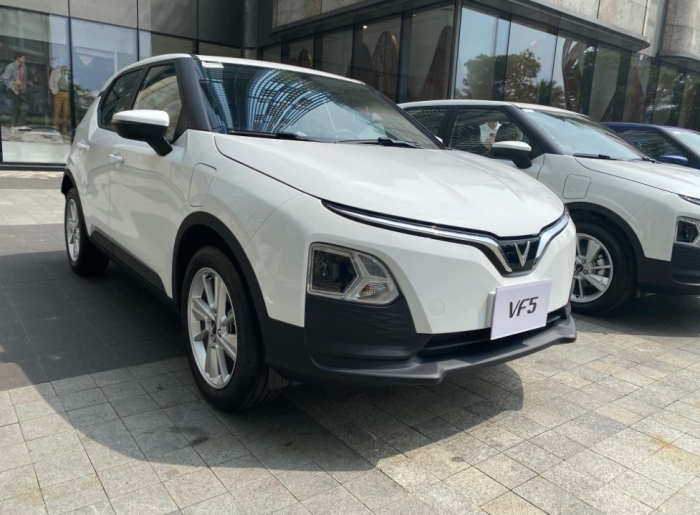 Gi&aacute; xăng dầu trưa nay ng&agrave;y 6/5: dầu diesel 'b&aacute;n như cho', xăng RON 92 v&agrave; RON 95 cực rẻ, gi&aacute; lăn b&aacute;nh VinFast VF 5 'mềm' ảnh 3