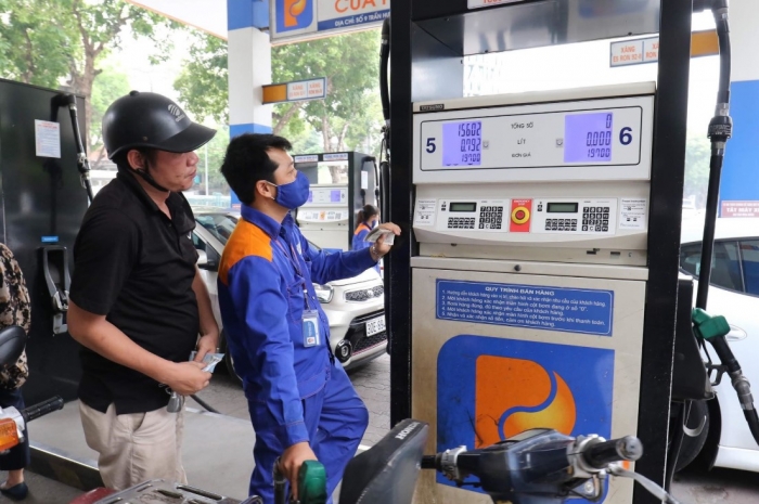 Gi&aacute; xăng dầu chiều nay ng&agrave;y 14/5: Xăng RON 92 v&agrave; RON 95 &lsquo;đua nhau&rsquo; giảm 'cắm đầu', gi&aacute; đầy b&igrave;nh c&aacute;c mẫu xe số phổ biến ảnh 1