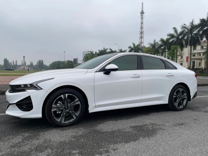 Bảng gi&aacute; xăng dầu trưa nay 20/5: Dầu diesel &lsquo;rơi tự do&rsquo; về gần 25.000 đồng/l&iacute;t, xăng RON 95 cực rẻ, gi&aacute; lăn b&aacute;nh Kia K5 ảnh 3