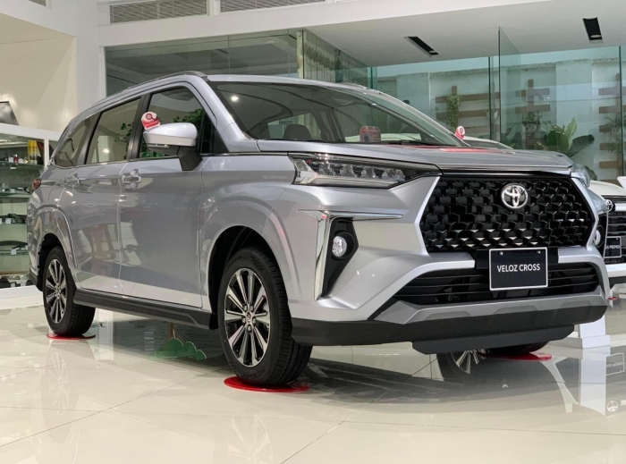 Gi&aacute; xăng dầu tối nay 23/5: Xăng RON 95 &lsquo;bốc hơi&rsquo; 8.300 đồng/l&iacute;t, gi&aacute; đầy b&igrave;nh Toyota Veloz Cross giảm &lsquo;mất phanh&rsquo; ảnh 3