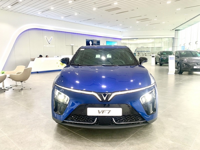 Gi&aacute; xăng dầu trưa 26/5: Dầu diesel &lsquo;ng&atilde; c&acirc;y&rsquo; mất hơn 16.000 đồng/l&iacute;t, RON 92 v&agrave; RON 95 vẫn rẻ, gi&aacute; lăn b&aacute;nh VinFast VF 7 ảnh 5