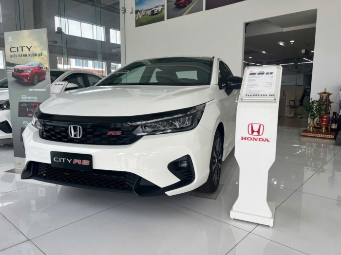 Gi&aacute; xăng dầu trưa nay 29/5: E10 RON 95 giảm &lsquo;mất phanh&rsquo;, dầu diesel &lsquo;bốc hơi&rsquo; 17.130 đồng/l&iacute;t, gi&aacute; lăn b&aacute;nh Honda City ảnh 2