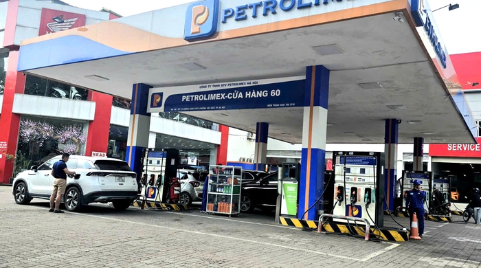 Gi&aacute; xăng dầu trưa nay 31/5: RON 92 &aacute;p s&aacute;t mốc 20.000 đồng/l&iacute;t, RON 95 sắp chạm &lsquo;đ&aacute;y&rsquo; mới, gi&aacute; lăn b&aacute;nh Mazda CX-5 hời ảnh 1