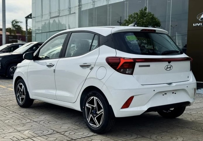 Gi&aacute; xăng dầu trưa 5/6: RON 92 &lsquo;đứt&rsquo; hơn 8.000 đồng/l&iacute;t, E10 rẻ chưa từng c&oacute;, gi&aacute; lăn b&aacute;nh Hyundai Grand i10 'si&ecirc;u mềm&rsquo; ảnh 3