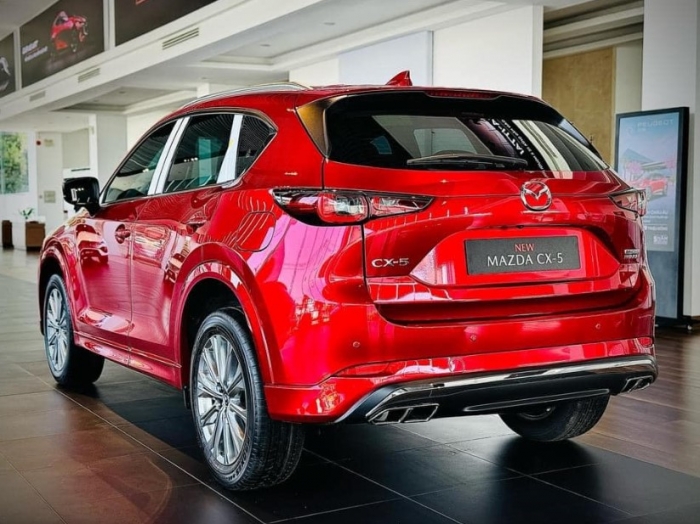 Bảng gi&aacute; xăng dầu trưa nay 10/6: E5 RON 92 rớt &lsquo;thủng đ&aacute;y&rsquo;, E10 RON 95 &lsquo;rẻ như biếu&rsquo;, gi&aacute; lăn b&aacute;nh Mazda CX-5 cực hời ảnh 4