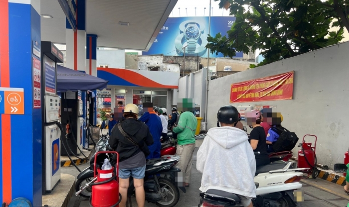 Gi&aacute; xăng dầu h&ocirc;m nay 9/6: E5 RON 92 v&agrave; E10 RON 95 c&ugrave;ng giảm mạnh gần 10.000 đồng/l&iacute;t, gi&aacute; đầy b&igrave;nh xe ga 125cc ra sao? ảnh 1