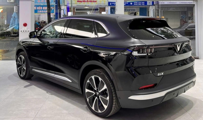 Gi&aacute; xăng dầu chiều 28/6: E10 &lsquo;xuy&ecirc;n ph&aacute;&rsquo; mức &lsquo;đ&aacute;y&rsquo; mới, RON 92 giảm gần 11.000 đồng/l&iacute;t, bảng gi&aacute; lăn b&aacute;nh VinFast VF 8 ảnh 4