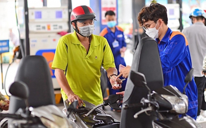 Gi&aacute; xăng dầu h&ocirc;m nay 1/7: RON 92 v&agrave; E10 giảm so với đỉnh hơn 9.300 - 10.200 đồng, bảng gi&aacute; đầy b&igrave;nh c&aacute;c mẫu &ocirc; t&ocirc; Honda ảnh 1