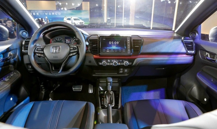 Gi&aacute; xăng dầu chiều 2/7: E10 v&agrave; RON 92 lại giảm mạnh, dầu diesel ch&iacute;nh thức xuống &lsquo;đ&aacute;y&rsquo; mới, bảng gi&aacute; lăn b&aacute;nh Honda City ảnh 5