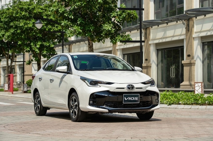 Gi&aacute; xăng dầu trưa 2/7: E10 v&agrave; RON 92 neo s&aacute;t &lsquo;đ&aacute;y&rsquo;, dầu diesel &lsquo;tụt&rsquo; s&acirc;u 22.900 đồng/l&iacute;t, gi&aacute; lăn b&aacute;nh Toyota Vios 'mềm' ảnh 2