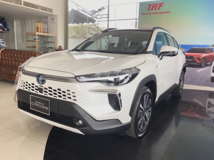 Gi&aacute; xăng dầu trưa nay 3/7: E10 giảm mạnh 11.000 đồng/l&iacute;t, RON 92 về lại &lsquo;đ&aacute;y&rsquo; cực rẻ, gi&aacute; lăn b&aacute;nh Toyota Corolla Cross ảnh 2