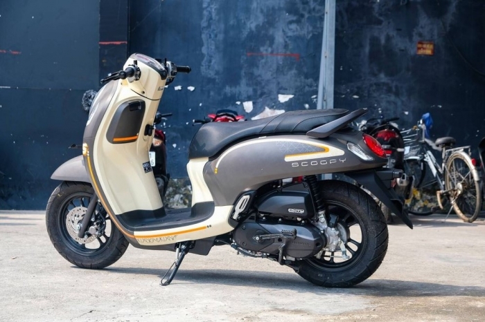 Gi&aacute; xăng dầu h&ocirc;m nay 10/7: RON 92 xuống gần mốc 18.000 đồng/l&iacute;t, E10 về s&aacute;t &lsquo;đ&aacute;y&rsquo;, bảng gi&aacute; đầy b&igrave;nh xe ga 110cc ảnh 3