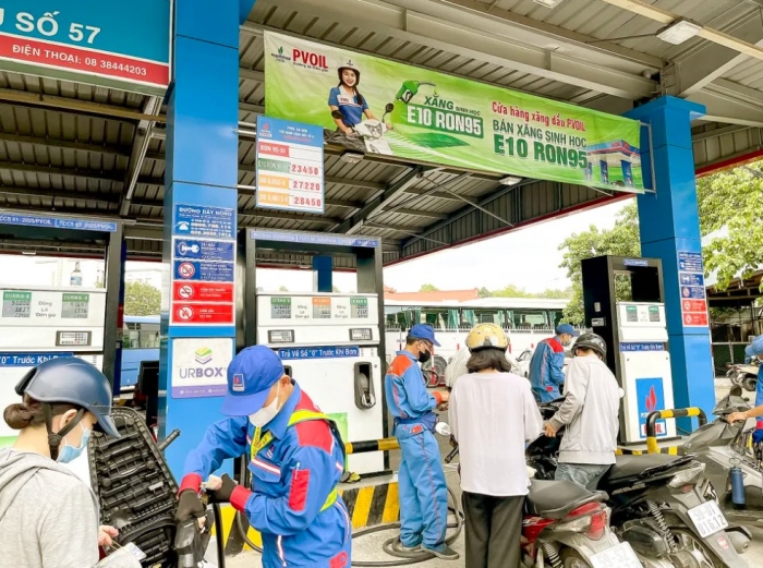 Gi&aacute; xăng dầu h&ocirc;m nay 7/7: E10 &lsquo;b&aacute;n như biếu&rsquo;, RON 92 &lsquo;cắm đầu&rsquo; giảm hơn 10.300 đồng/l&iacute;t, bảng gi&aacute; đầy b&igrave;nh &ocirc; t&ocirc; Honda ảnh 1