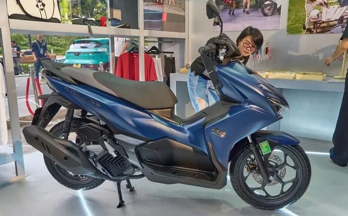 Gi&aacute; xăng dầu h&ocirc;m nay 9/7: RON 92 v&agrave;o đ&agrave; &lsquo;ph&aacute; đ&aacute;y&rsquo;, E10 &lsquo;bốc hơi&rsquo; 11.005 đồng/l&iacute;t, bảng gi&aacute; đầy b&igrave;nh xe ga 150-160cc ảnh 2