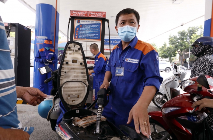 Gi&aacute; xăng dầu chiều 16/7: E10, RON 92, dầu diesel đều tăng, c&oacute; loại cao hơn s&aacute;ng nay 1.584 đồng, gi&aacute; đầy b&igrave;nh xe ga 110cc ảnh 1