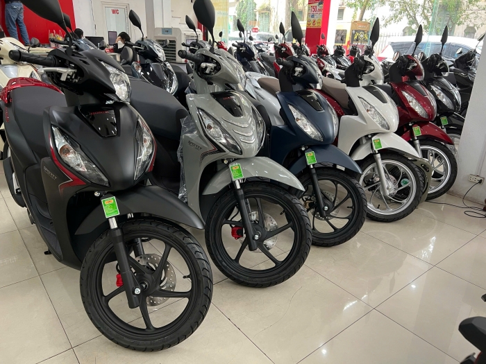 Gi&aacute; xăng dầu chiều 16/7: E10, RON 92, dầu diesel đều tăng, c&oacute; loại cao hơn s&aacute;ng nay 1.584 đồng, gi&aacute; đầy b&igrave;nh xe ga 110cc ảnh 2