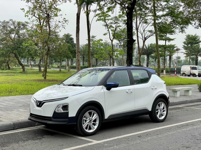 Gi&aacute; xăng dầu trưa nay 22/7: RON 92 v&agrave; E10 &lsquo;rẻ như rau&rsquo;, dầu diesel chỉ c&aacute;ch đ&aacute;y &lsquo;gang tấc&rsquo;, gi&aacute; lăn b&aacute;nh VinFast VF 5 ảnh 4