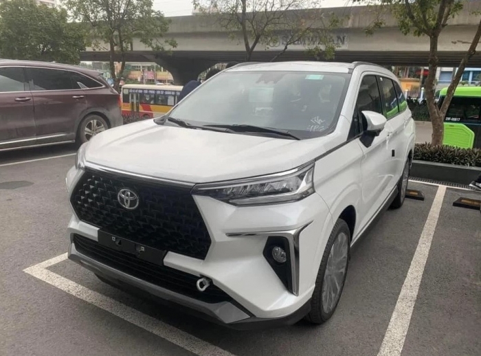 Gi&aacute; xăng dầu chiều 29/7: Dầu diesel &lsquo;rơi&rsquo; gần 20.000, RON 92 v&agrave; E10 sắp về đ&aacute;y rất rẻ, gi&aacute; lăn b&aacute;nh Toyota Veloz Cross ảnh 2