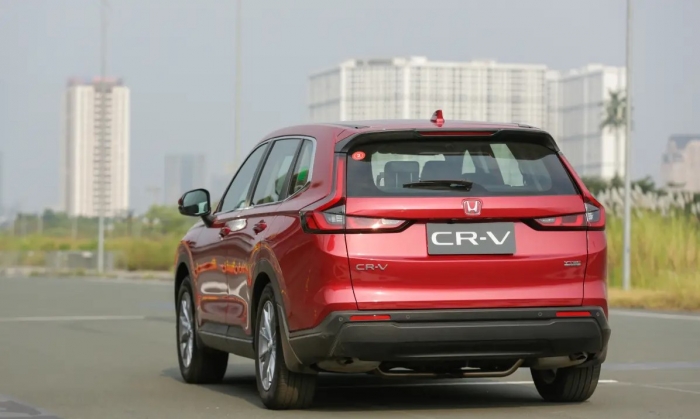 Gi&aacute; xăng dầu trưa nay 30/7: Xăng RON 92 sắp chạm đ&aacute;y &lsquo;rẻ như b&egrave;o&rsquo;, E10 giảm 10.000 đồng/l&iacute;t, gi&aacute; lăn b&aacute;nh Honda CR-V ảnh 4